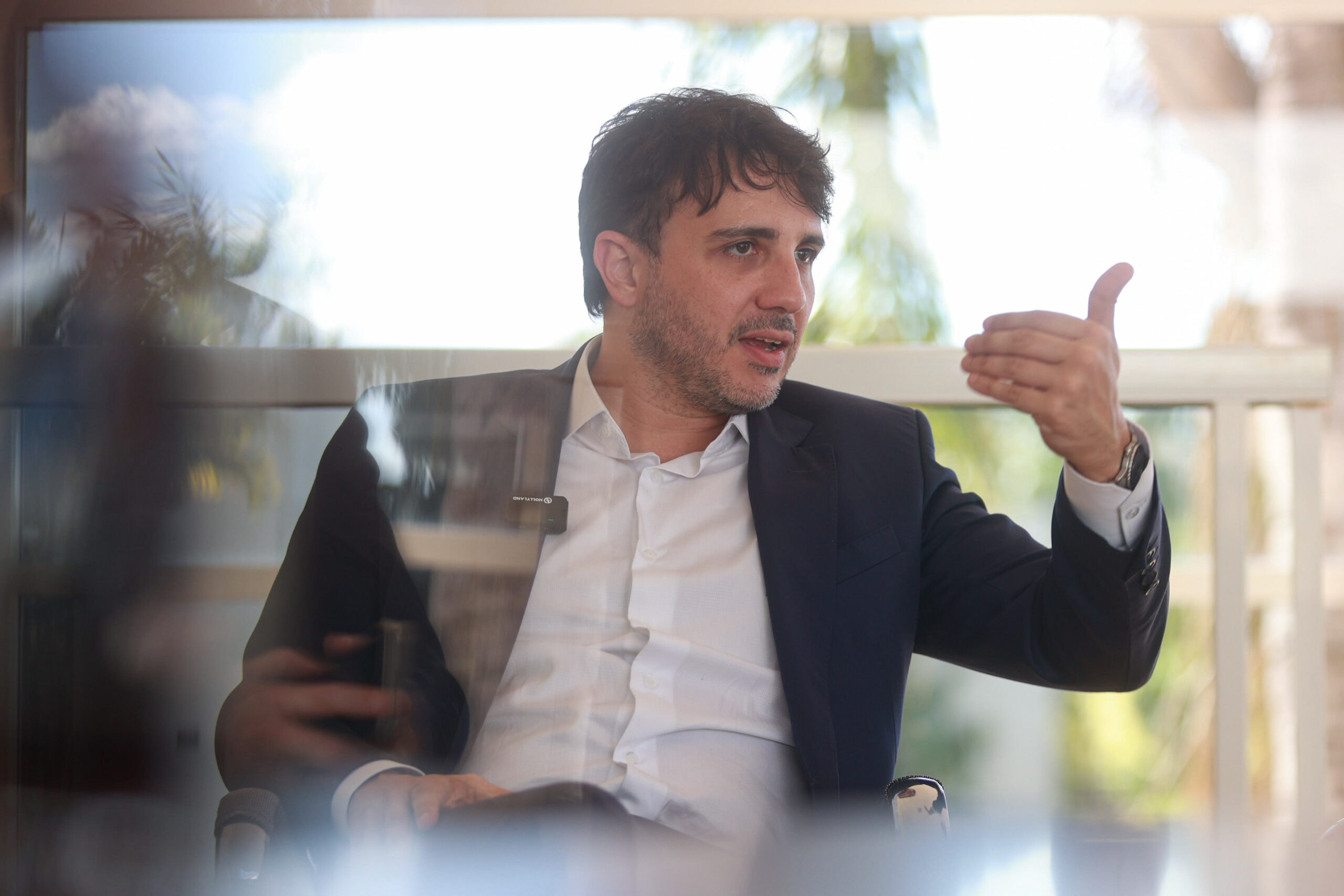 Renan Santos comemora queda de Andrei e liga Lula e Flávio a Vorcaro