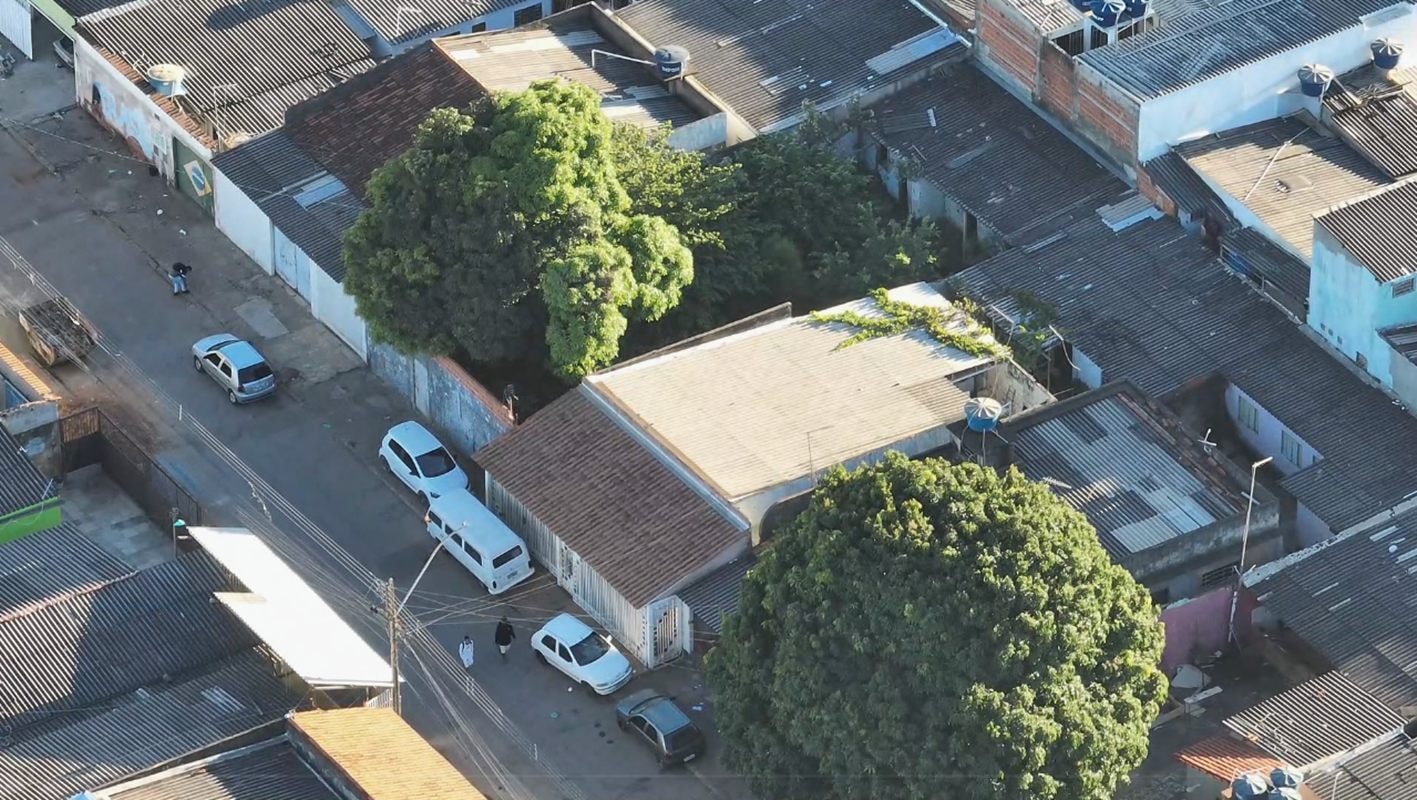 PCDF estoura boca de fumo e prende irmãos por tráfico em Ceilândia