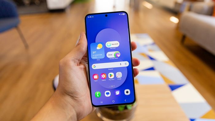 Samsung começa a testar One UI 9.0 no Galaxy S25; veja novo visual e recursos
