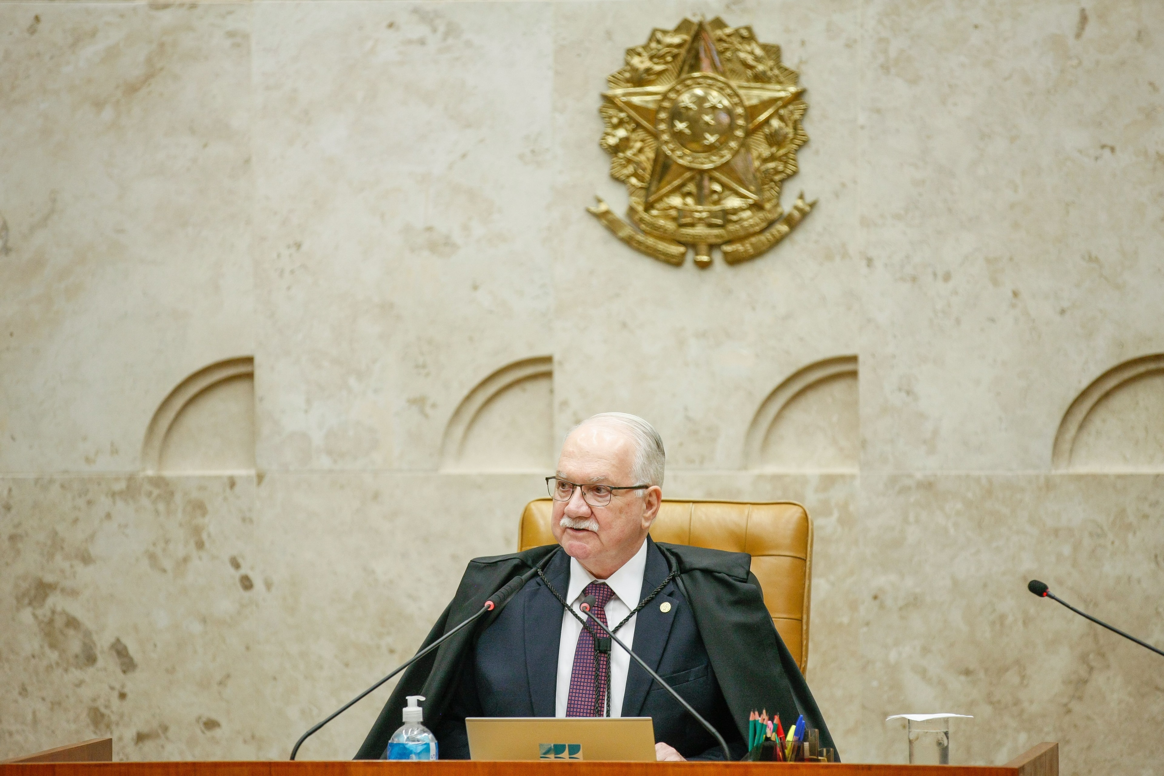 STF: Carta de apoio a Fachin é busca por transparência, diz especialista