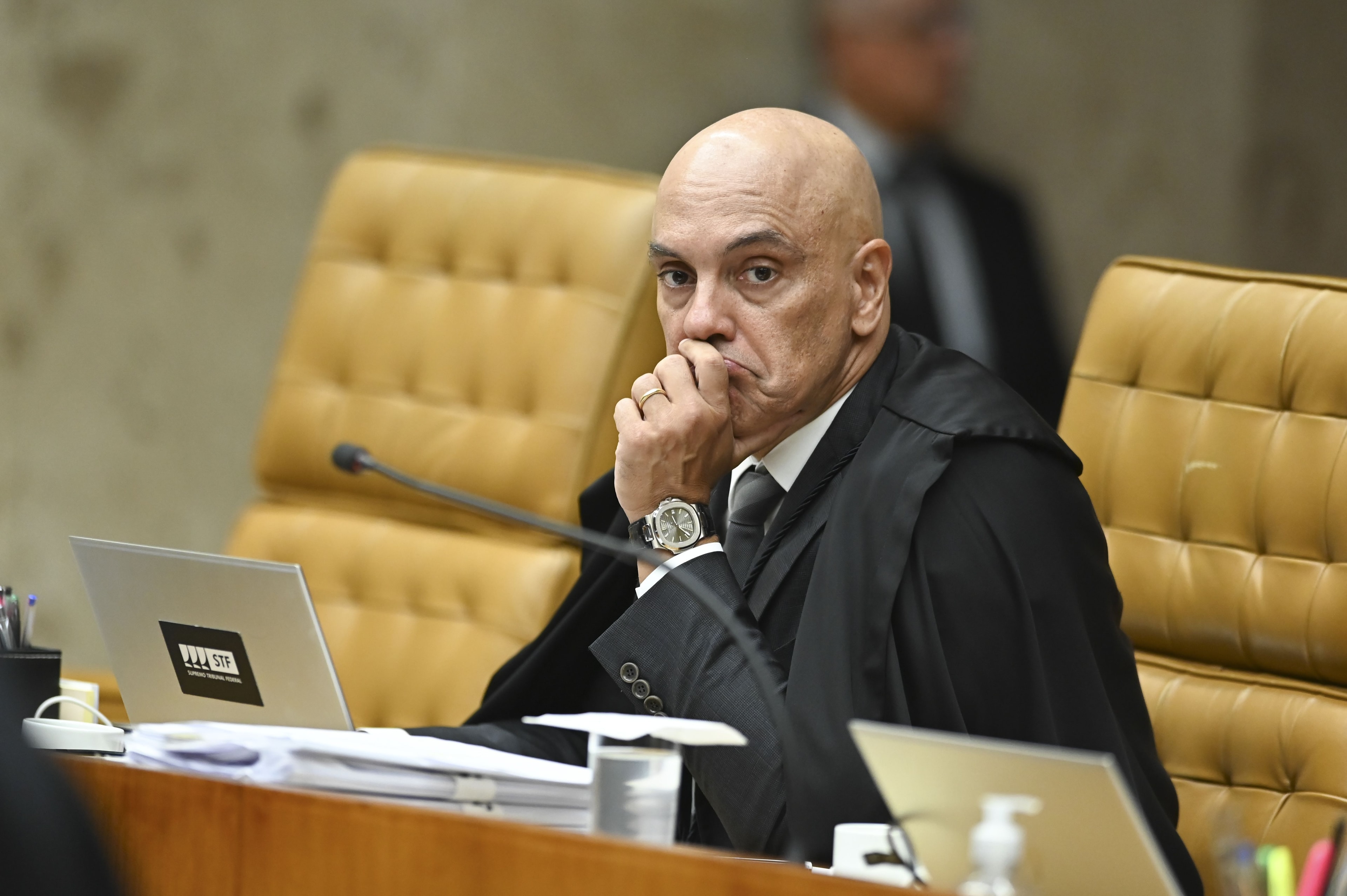 Flávio diz que Bolsonaro celebrou decisão sobre dosimetria: “muito feliz”