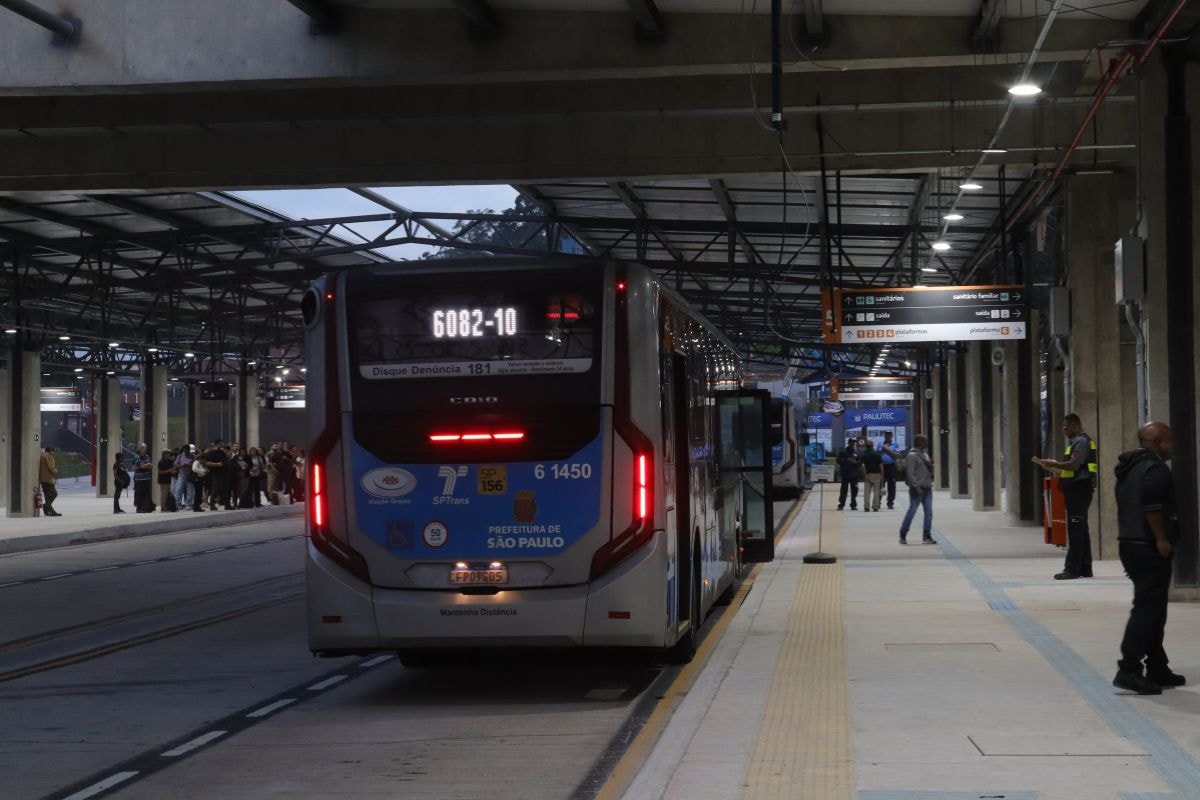 Com dois terminais, passageiros dizem que rotina piorou em Varginha