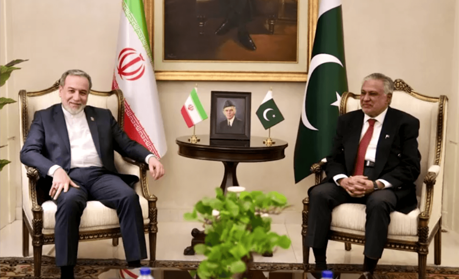 EUA e Irã vão ao Paquistão em meio a incertezas sobre as negociações