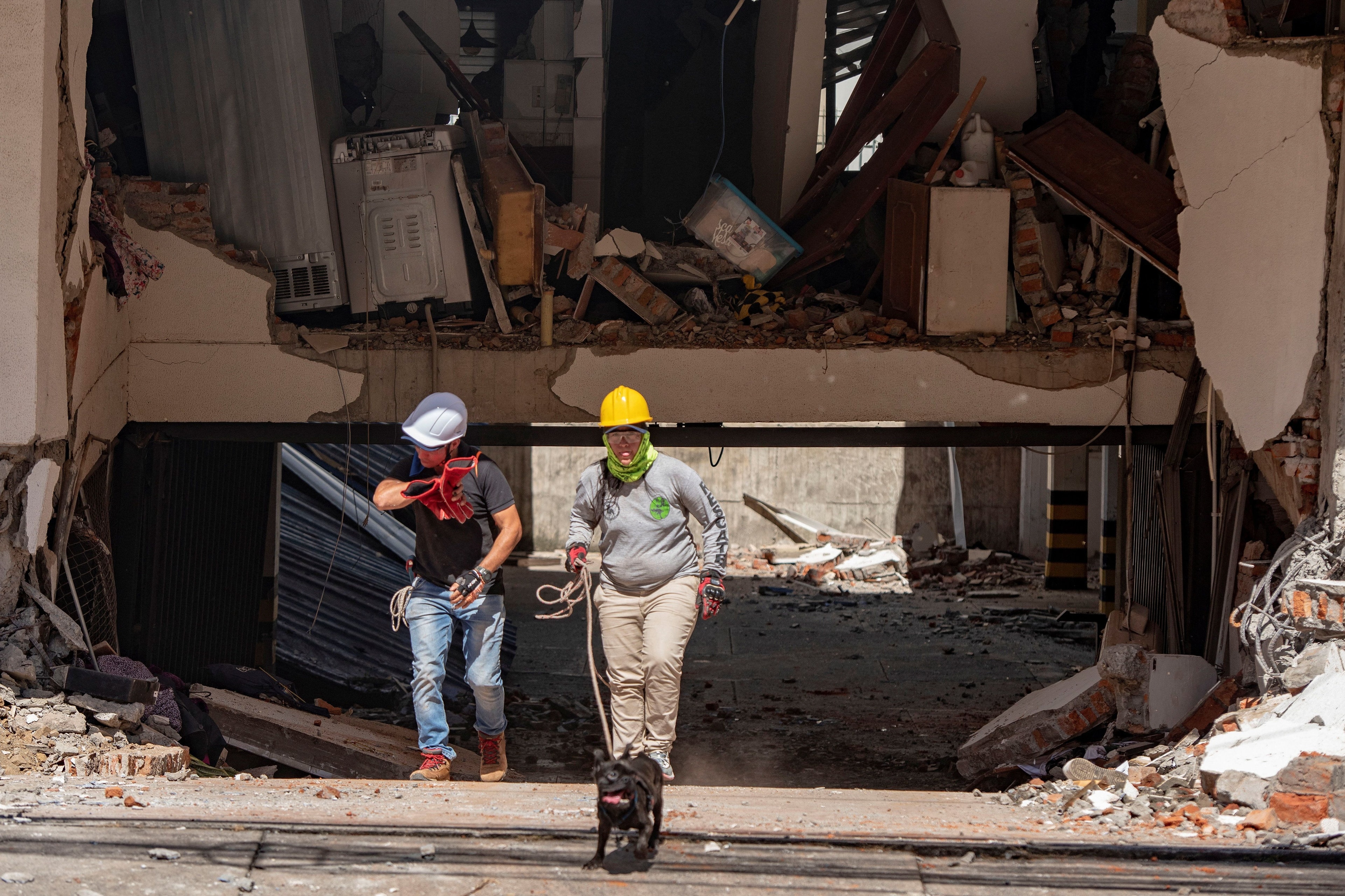 Brasileira relata tensão após tremor na Colômbia: “Medo de réplicas”