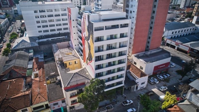 Parque imobiliário brasileiro envelhece e impulsiona crédito para condomínios