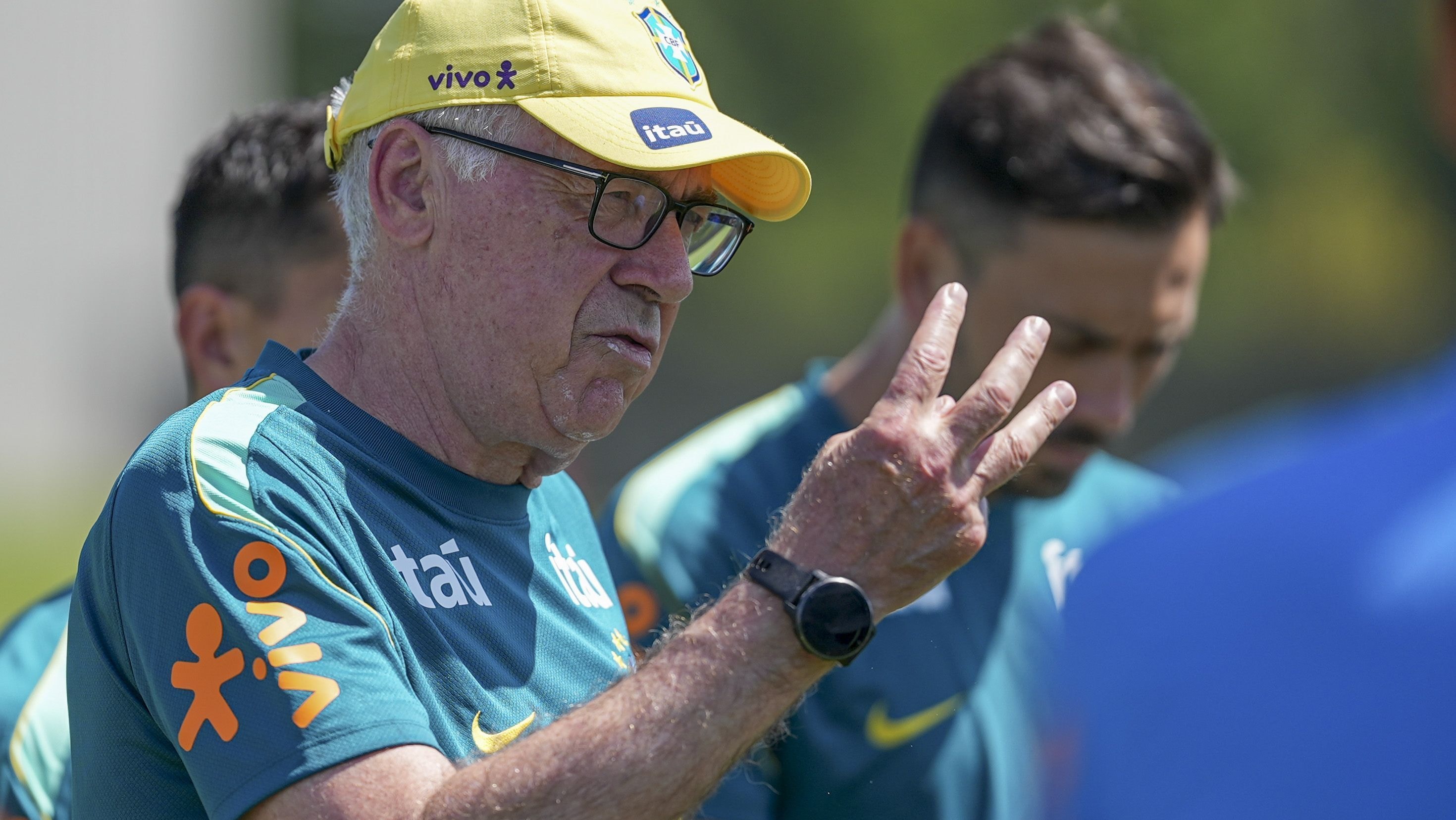 Brasil x Noruega terá arbitragem norte-americana nas oitavas da Copa