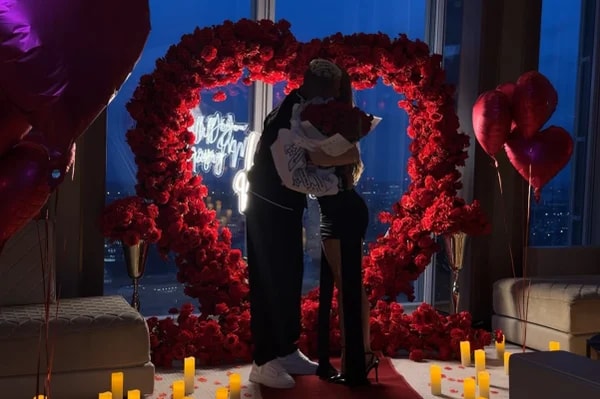 Richarlison pede Amanda Araujo em casamento. Veja fotos