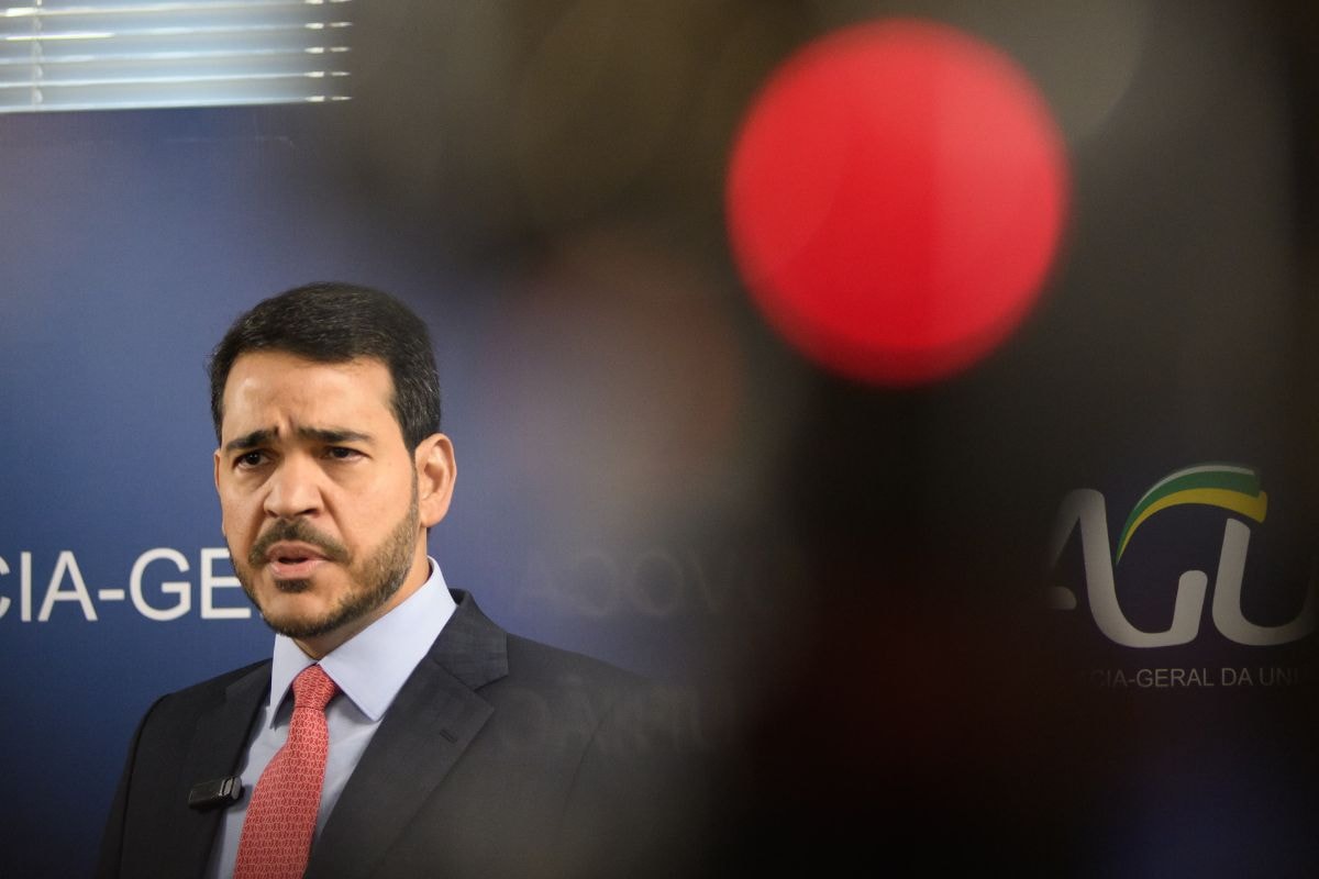 Messias se reuniu com Alcolumbre em Brasília antes de sabatina