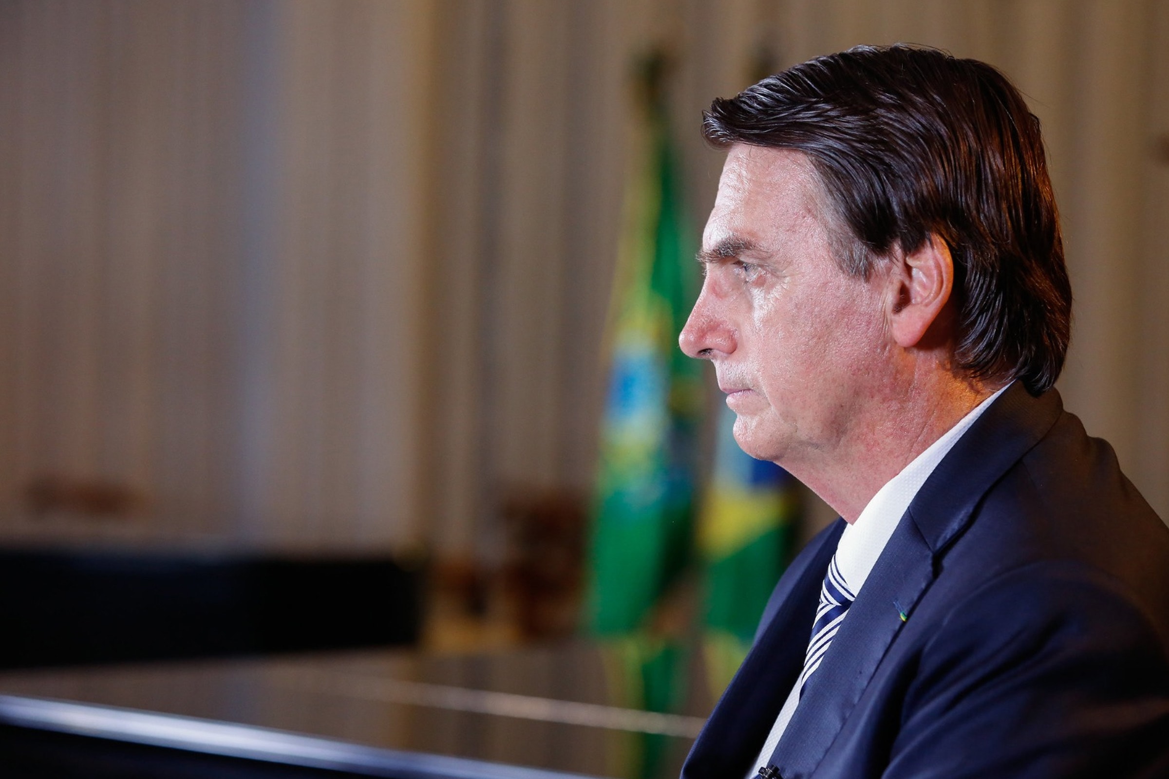Médicos atualizam estado de saúde de Bolsonaro após cirurgia