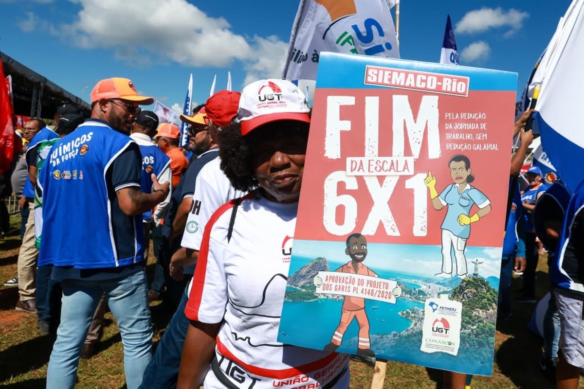 PEC da 6x1 entra em semana decisiva com previsão de 1ª versão do texto substitutivo