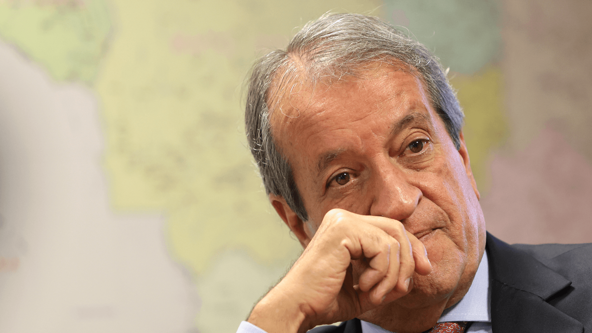 Operação que mira deputado apreende helicóptero e dinheiro