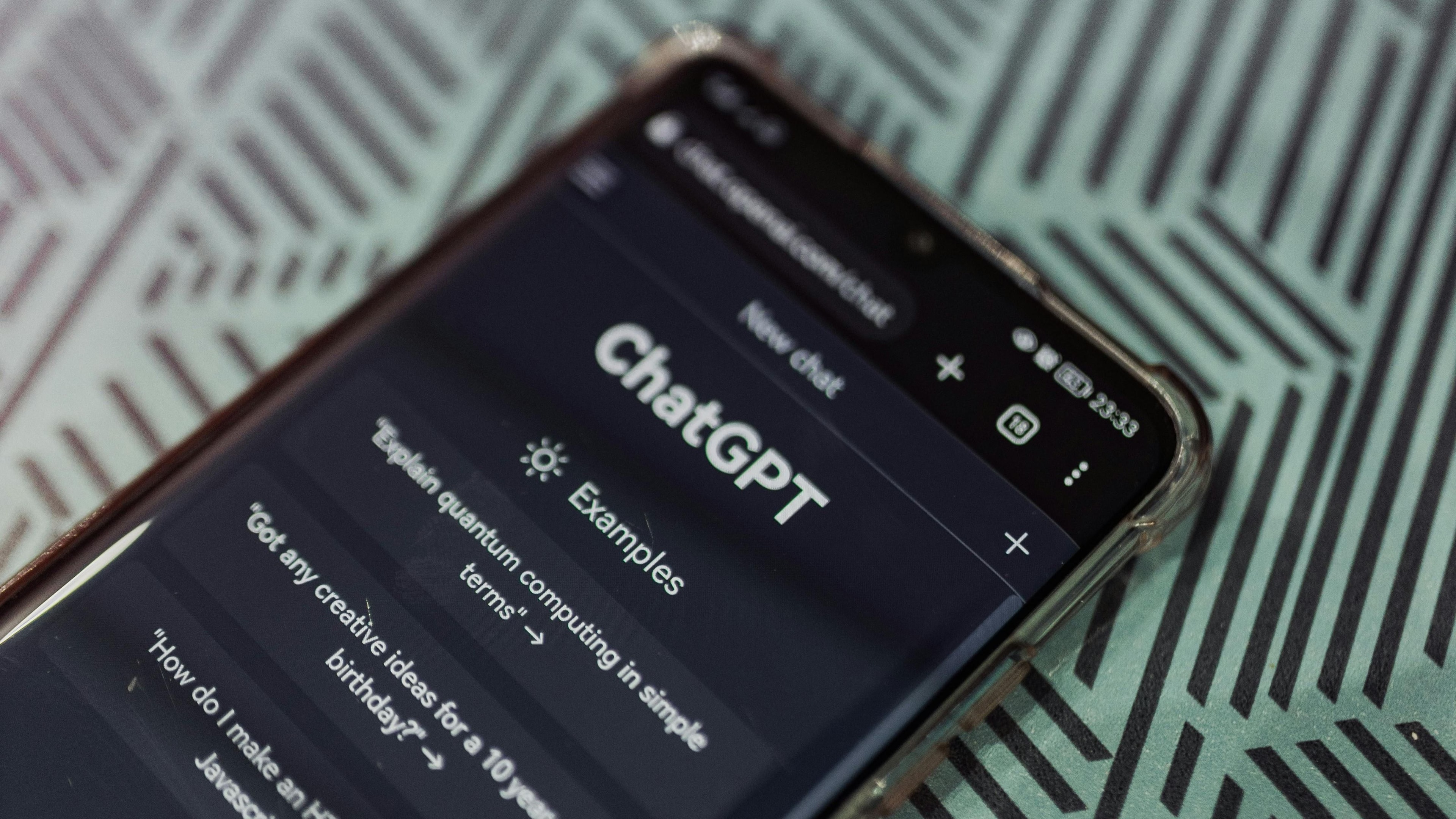 Criadora do ChatGPT lança plano contra desinformação eleitoral no Brasil