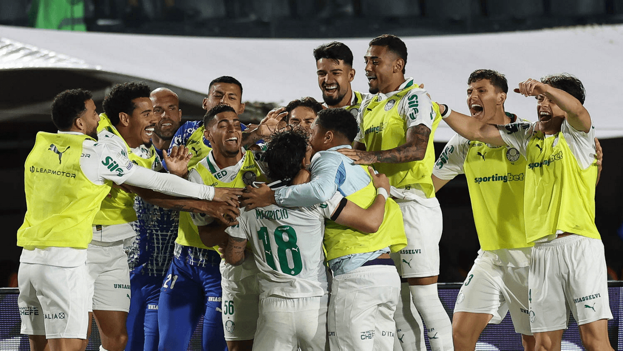 Vitória puxa histórico de Abel e questiona declaração sobre Luan Cândido