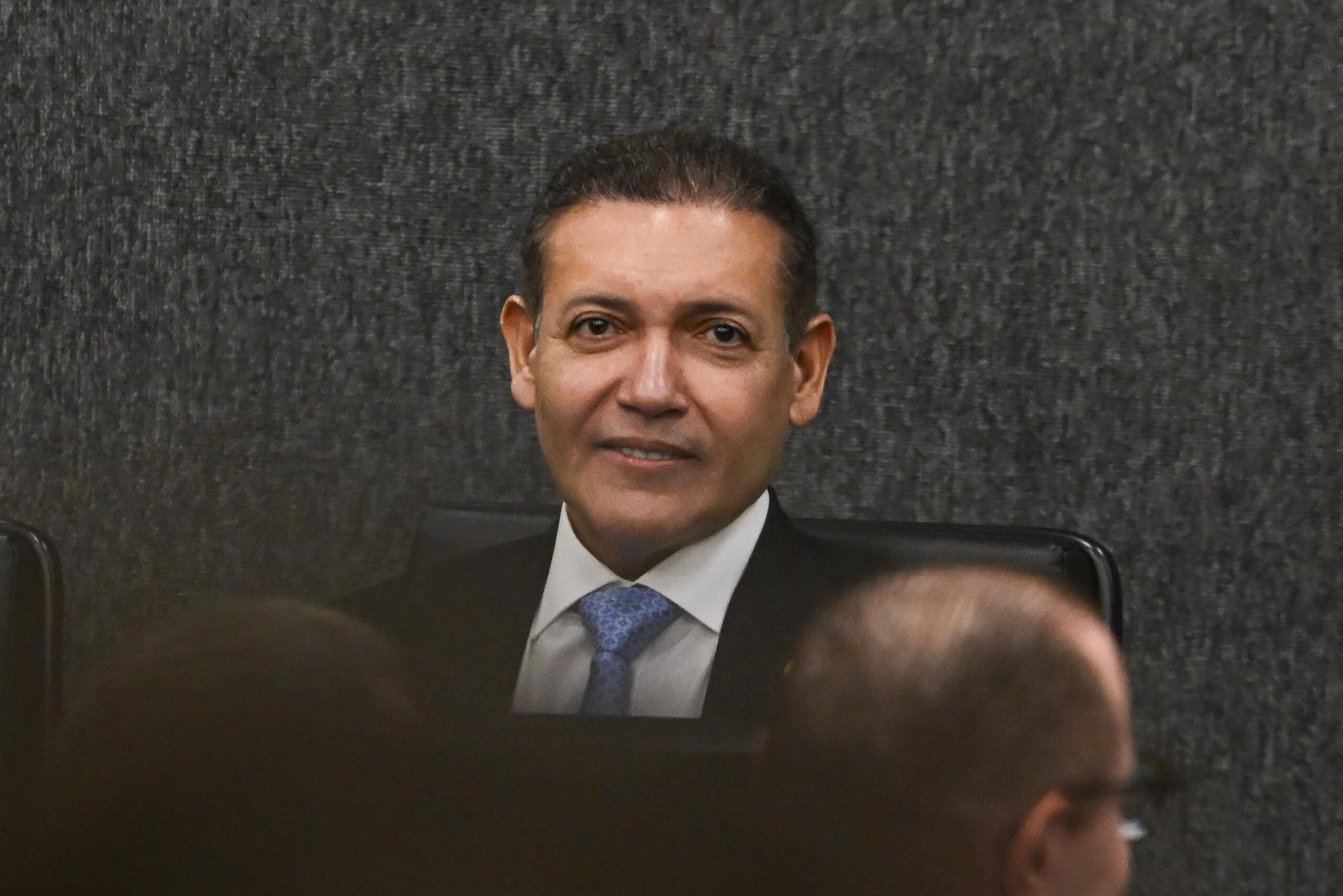 Kassio se reúne com Fachin às vésperas de sessão sobre Moraes