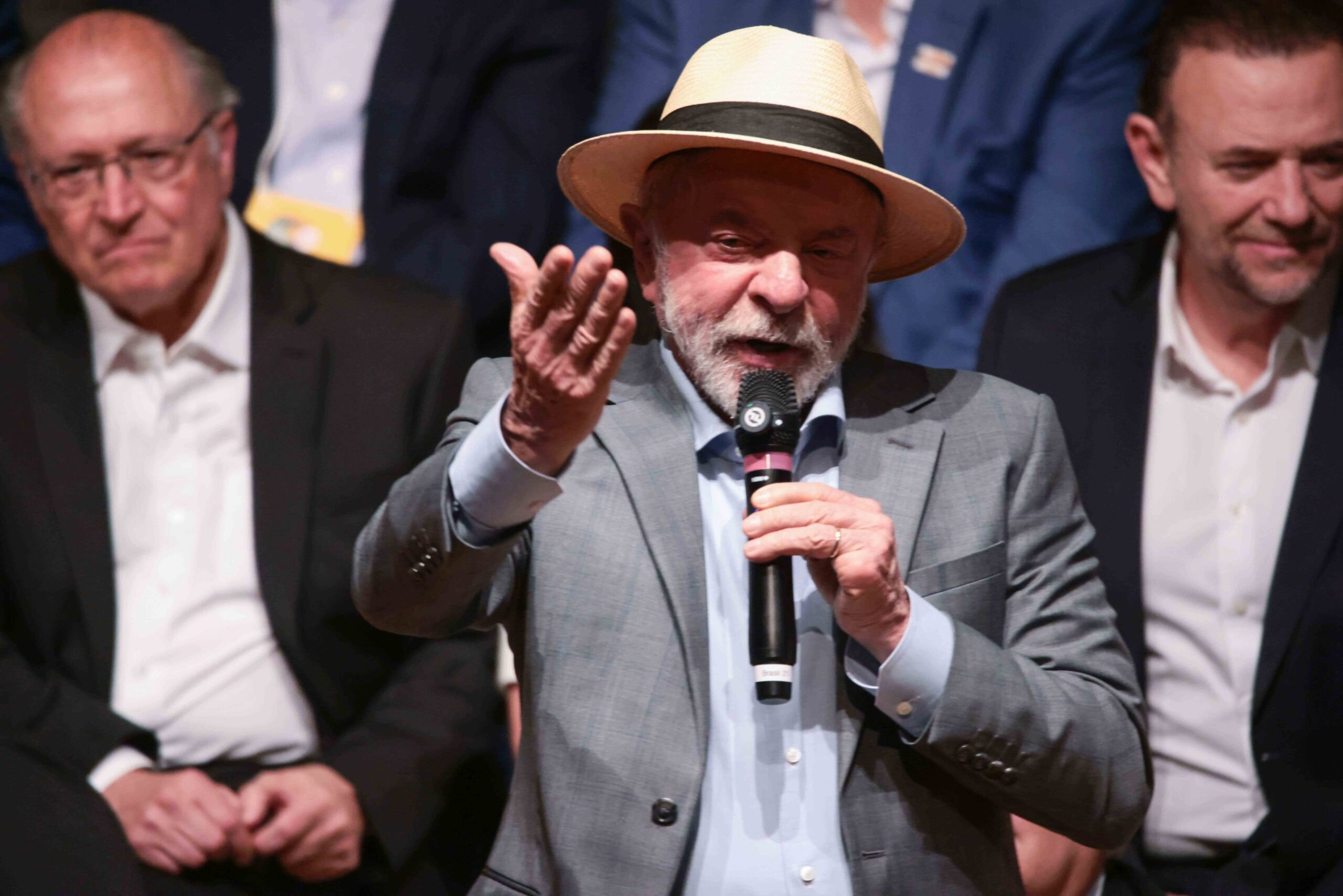 Lula, o urânio e o submarino: discurso que vira munição na eleição