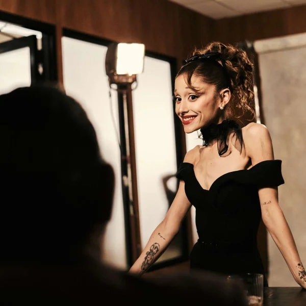 Ariana Grande diz que decisão de pausar carreira faz parte de “plano”