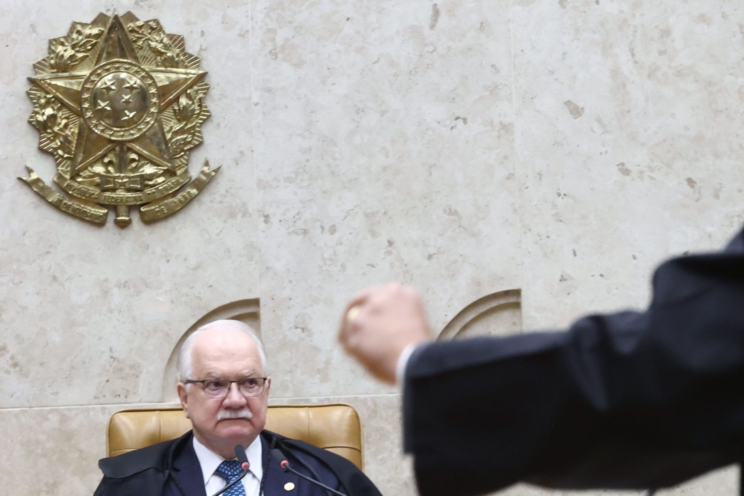 O STF virou uma carcaça; só se espere mais putrefação