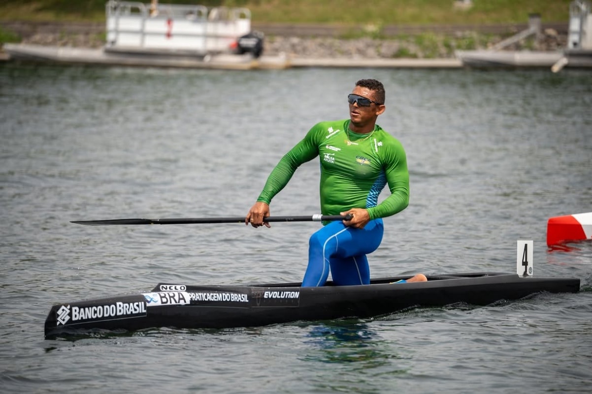 Isaquias Queiroz conquista ouro no Pan-Americano de canoagem