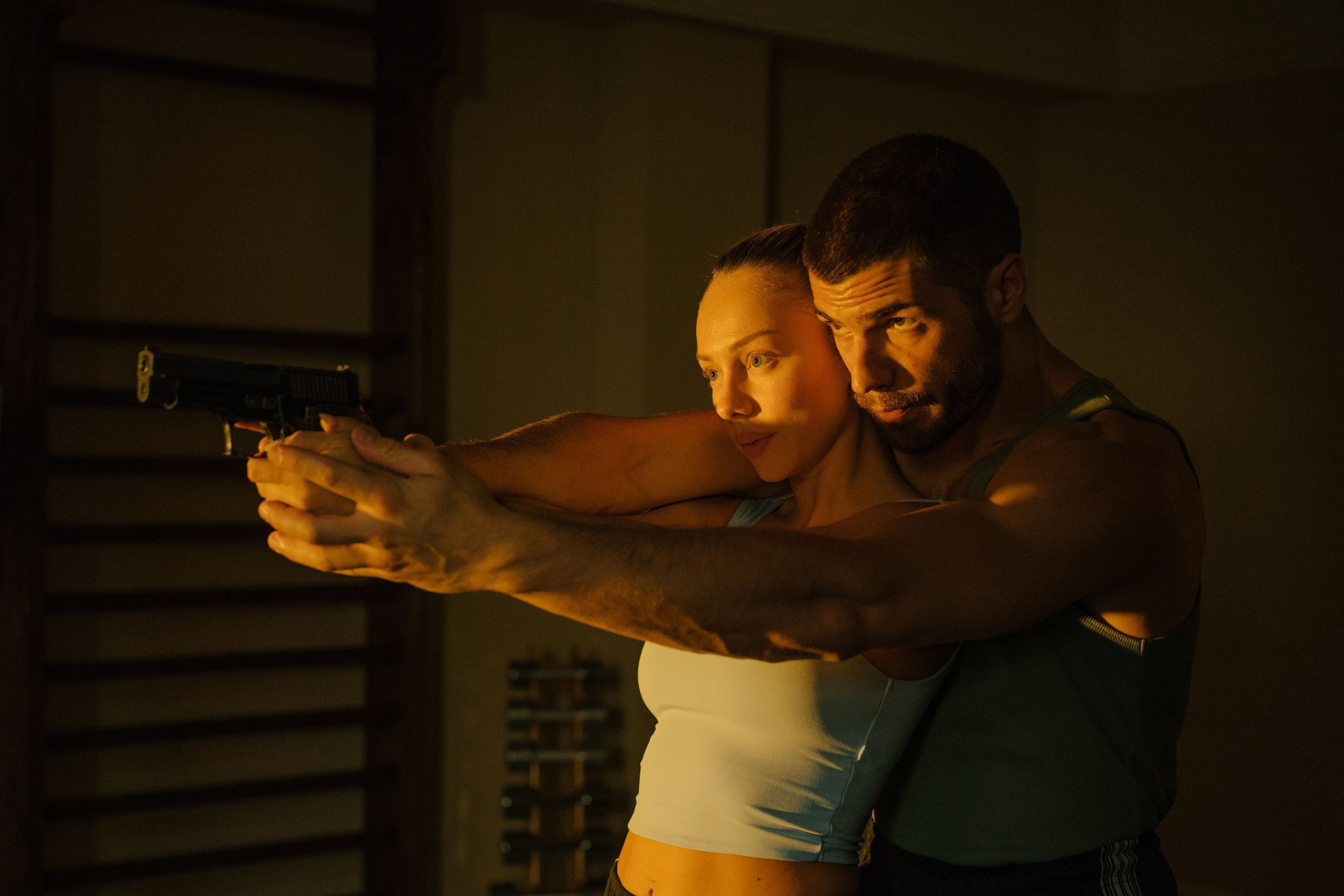 Netflix anuncia nova série brasileira com Marieta Severo e Alice Wegmann