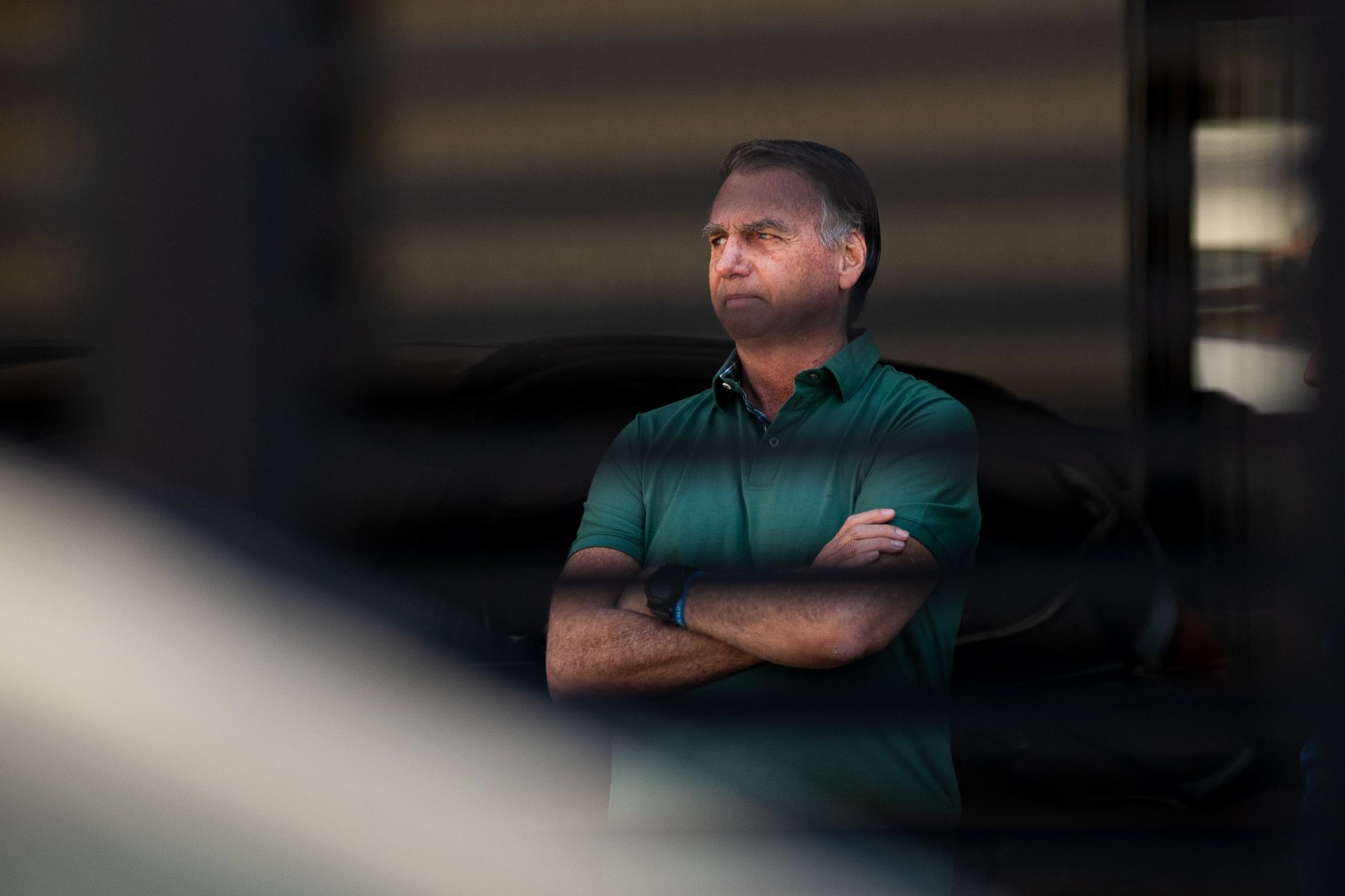 Bolsonaro pede a Moraes visitas mensais para manutenção de elevador