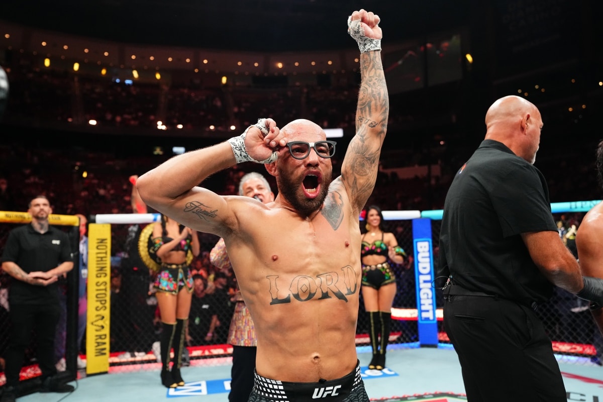 Jean Silva provoca Sterling após luta no UFC Noche: "Tu é um bunda mole"