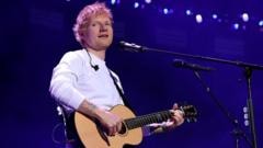 Ed Sheeran admite ter cometido 'erros' no primeiro show desde a polêmica com rapper Macklemore