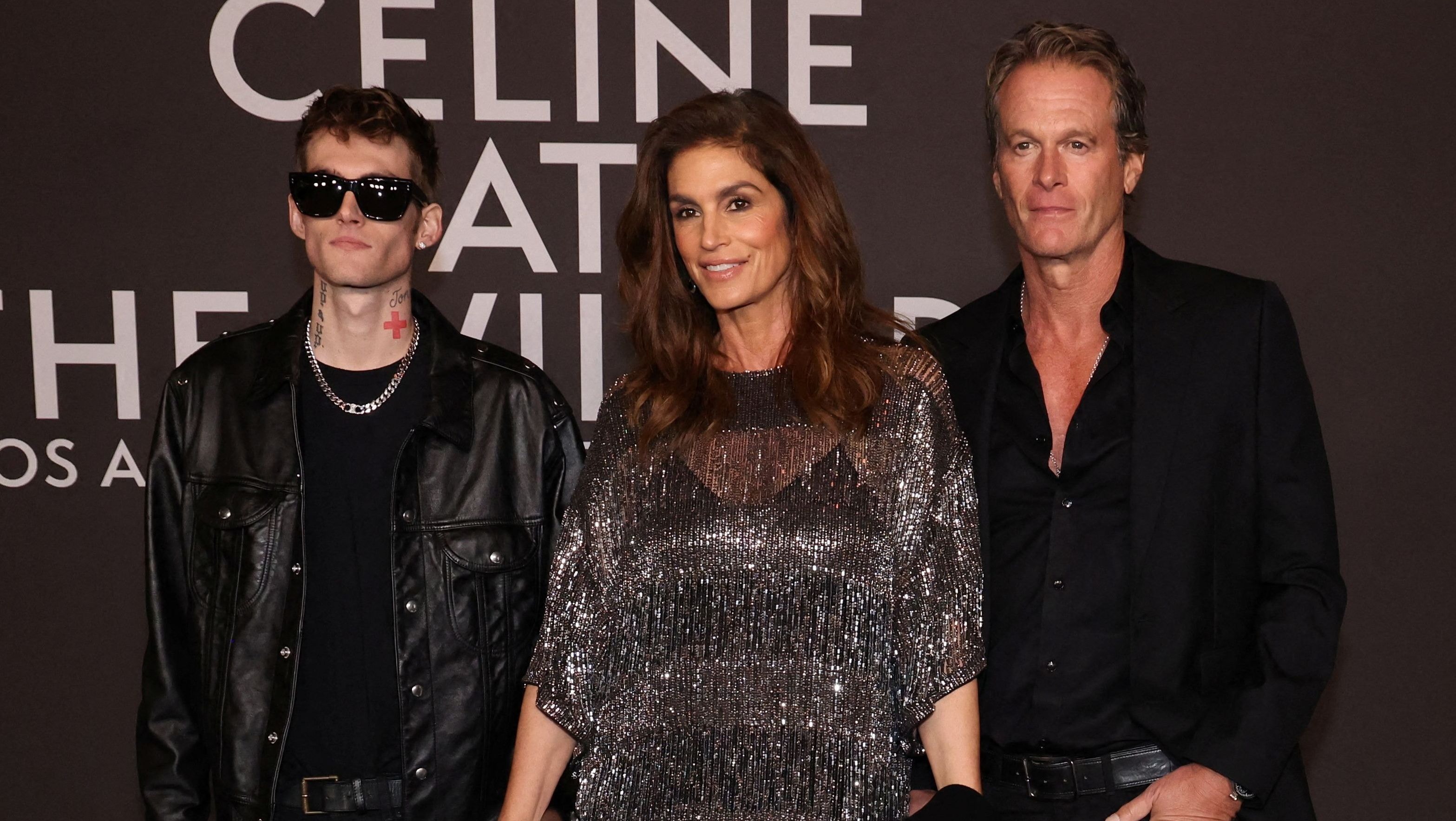 Cindy Crawford recebe apoio de George Clooney e esposa após morte do filho