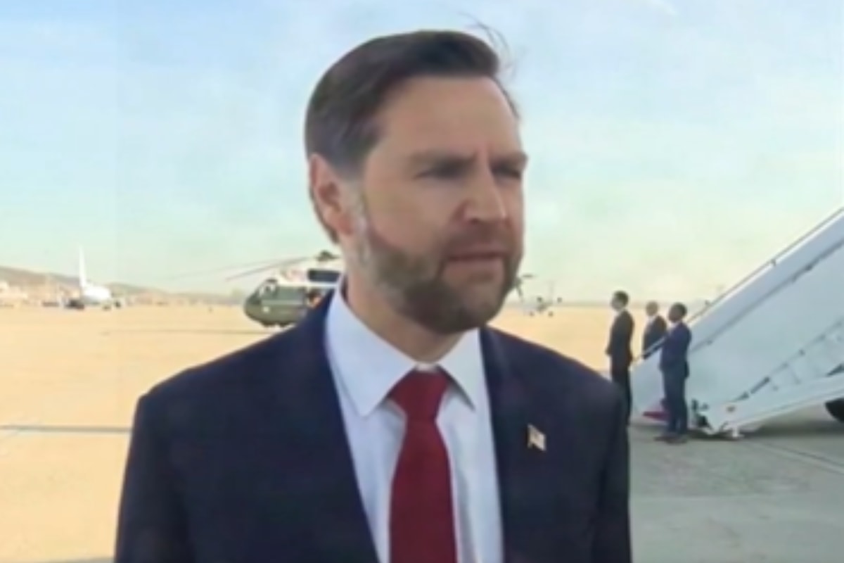 JD Vance vai ao Paquistão para negociar com Irã, diz Trump