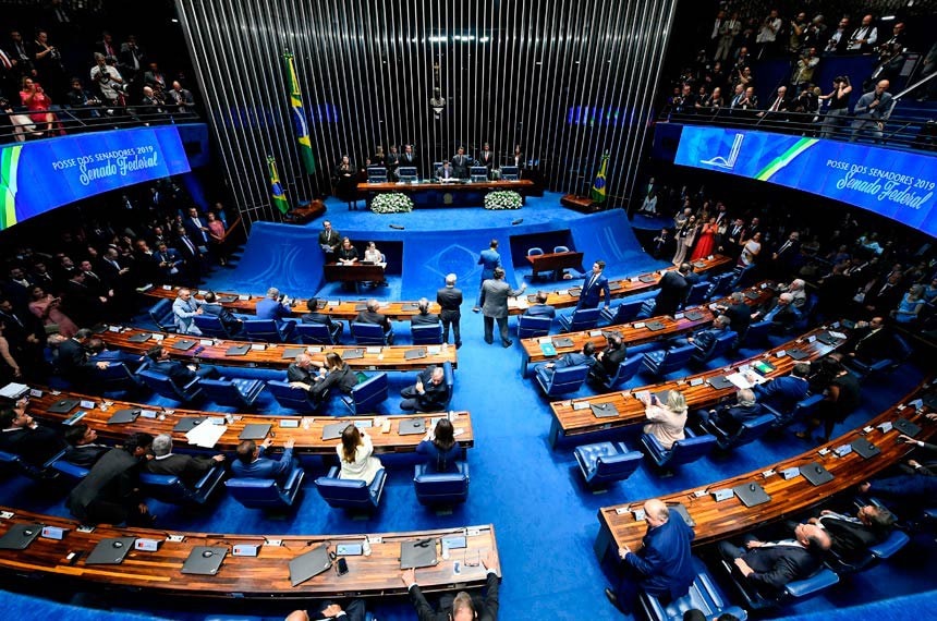 Senado aprova MP que destina R$ 15 bi a empresas afetadas por tarifas e geopolítica