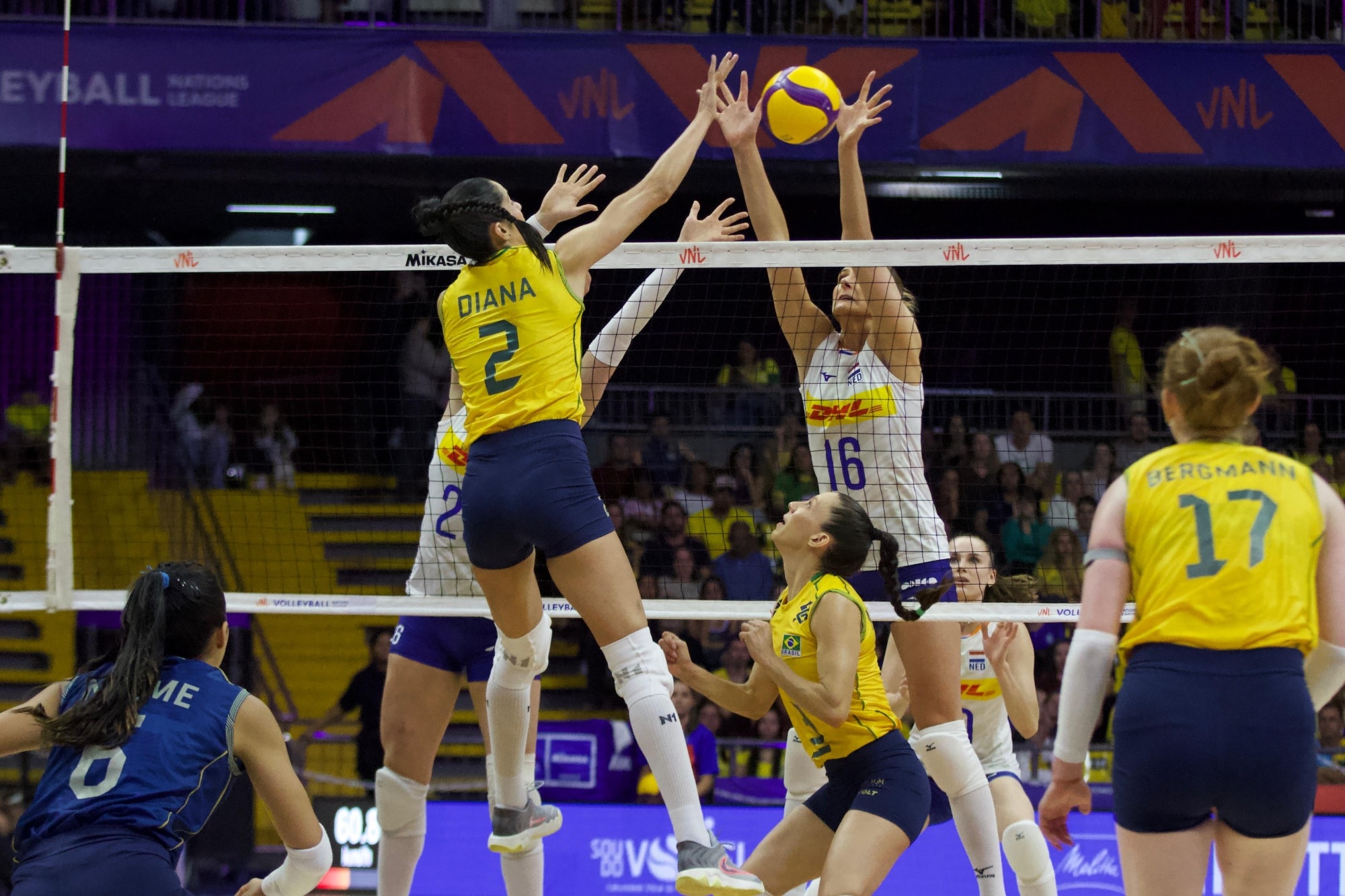 Confira como foi o primeiro dia da Liga das Nações de Vôlei Feminino. Veja vídeo