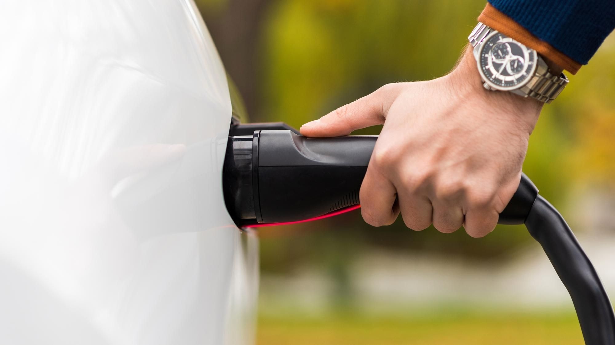 Ar-condicionado do carro elétrico gasta bateria? Veja o impacto