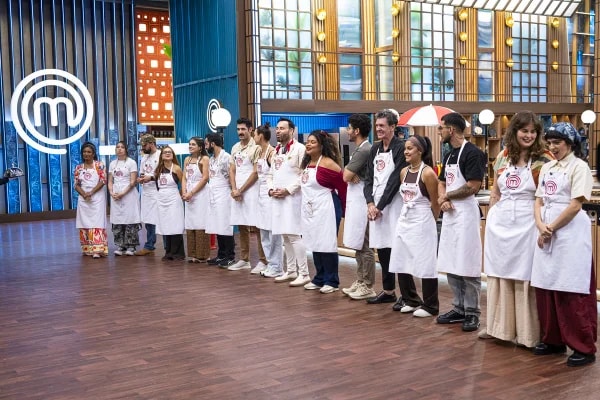 Participante expõe produção do MasterChef e detona provas em grupo