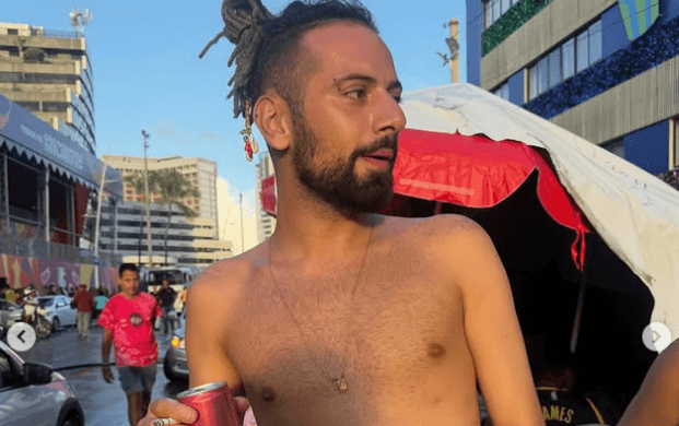 Jornalista espanhola abandona programa ao vivo e acusa colega de humilhá-la