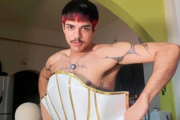 Influenciador diz que vai processar perfis após vazamento de fotos íntimas