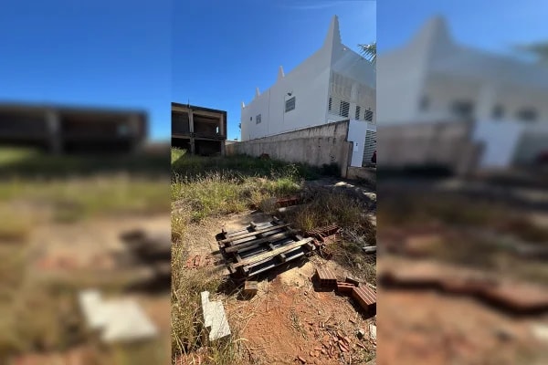Gravação revela que suspeito e casal morto brigavam por muro e calçada