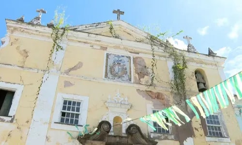 Justiça é acionada para evitar desabamento de igreja em Salvador