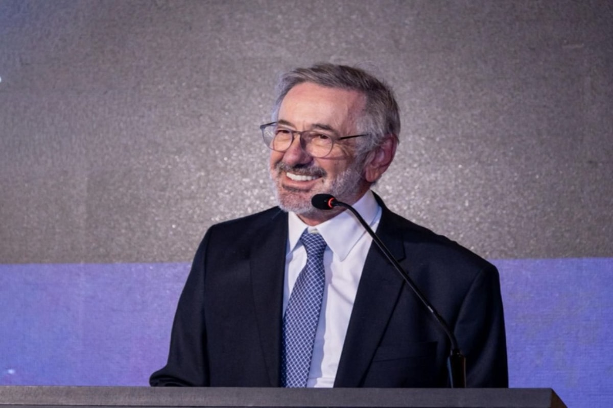 "Nunca!", diz ministro sobre negociar paridade do etanol com EUA