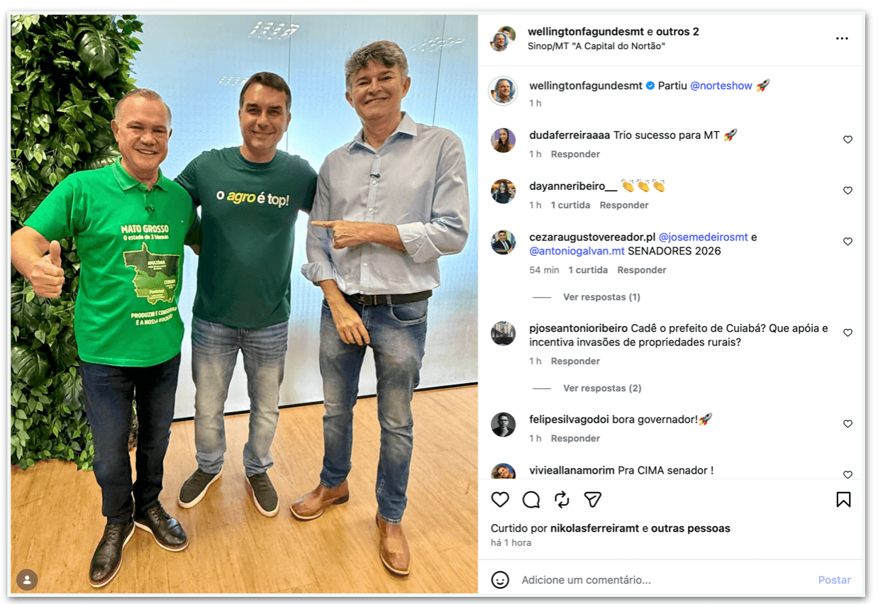 Flávio Bolsonaro viaja ao MT com camiseta “o agro é top!”