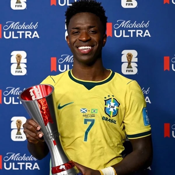 "Somos ambiciosos", diz técnico do Arsenal, que tenta Vini Jr.