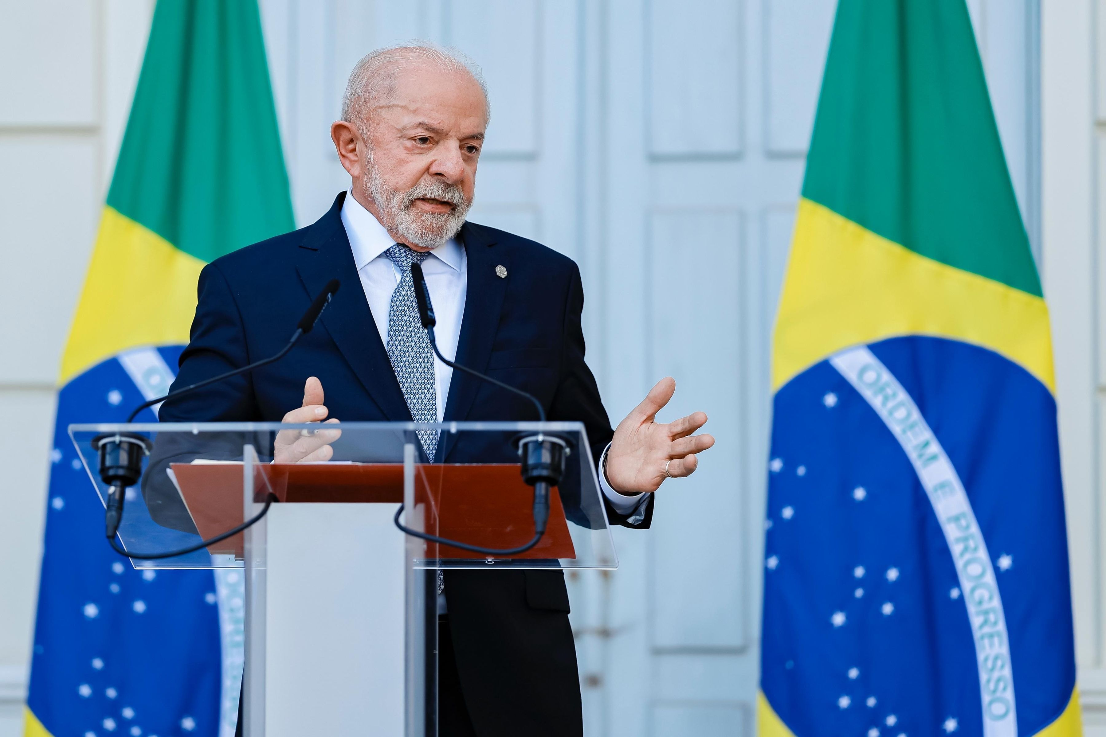 Javier Milei continua com ataques contra Lula nas redes sociais