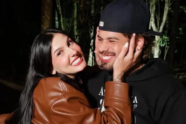 Ana Castela responde recado de Zé Felipe durante show. Veja vídeo