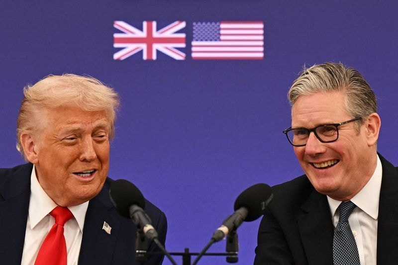 Keir Starmer renuncia ao cargo de premiê britânico