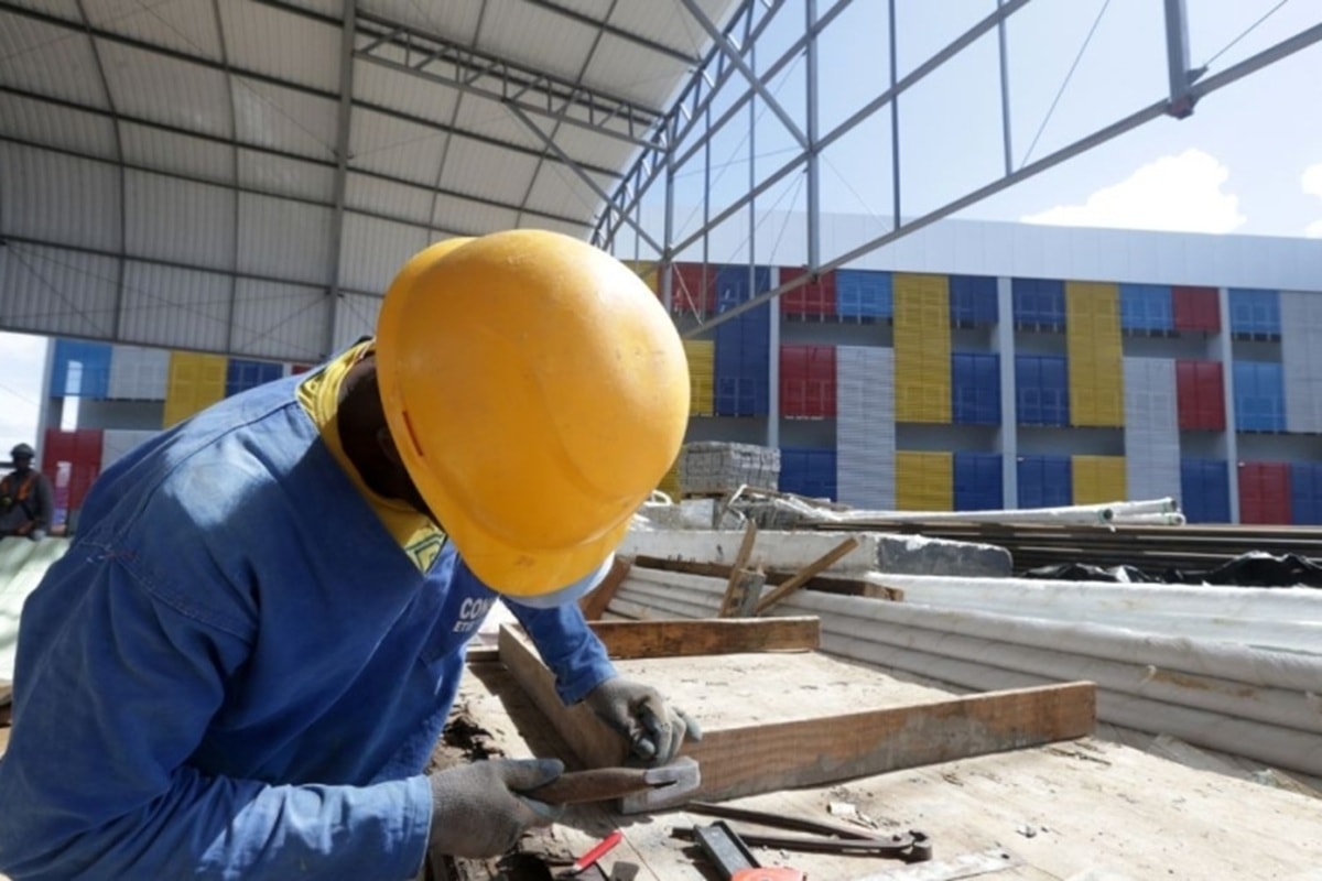 Construção civil em MG perde ritmo e fica para trás do Brasil