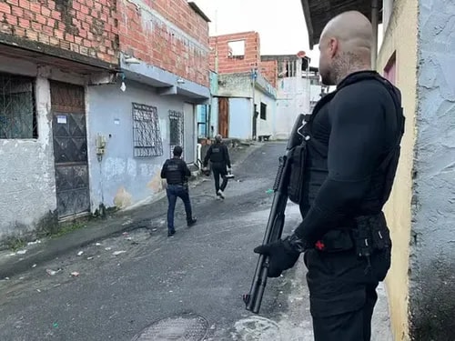 Três são presos por tráfico e venda ilegal de armas na Bahia