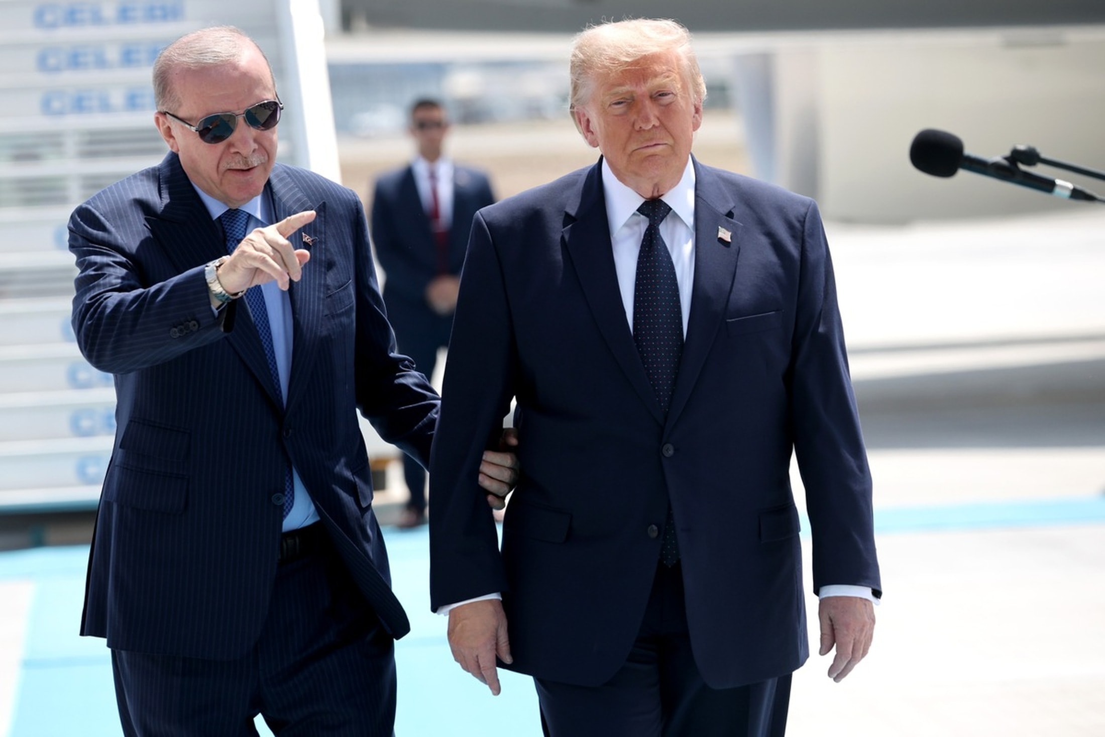 Trump elogia "química" com presidente da Turquia em cúpula da Otan