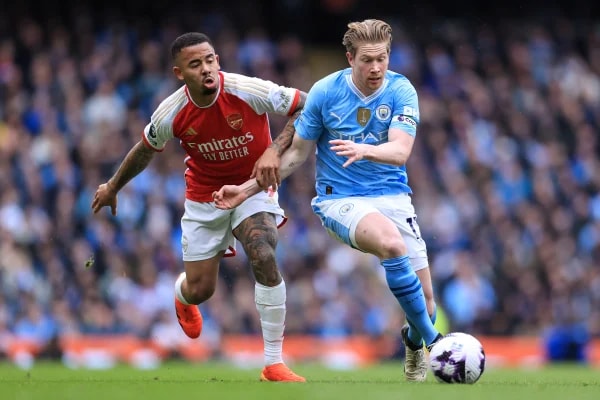 Gabriel Jesus se aproxima do Barcelona e realizará exames nesta segunda