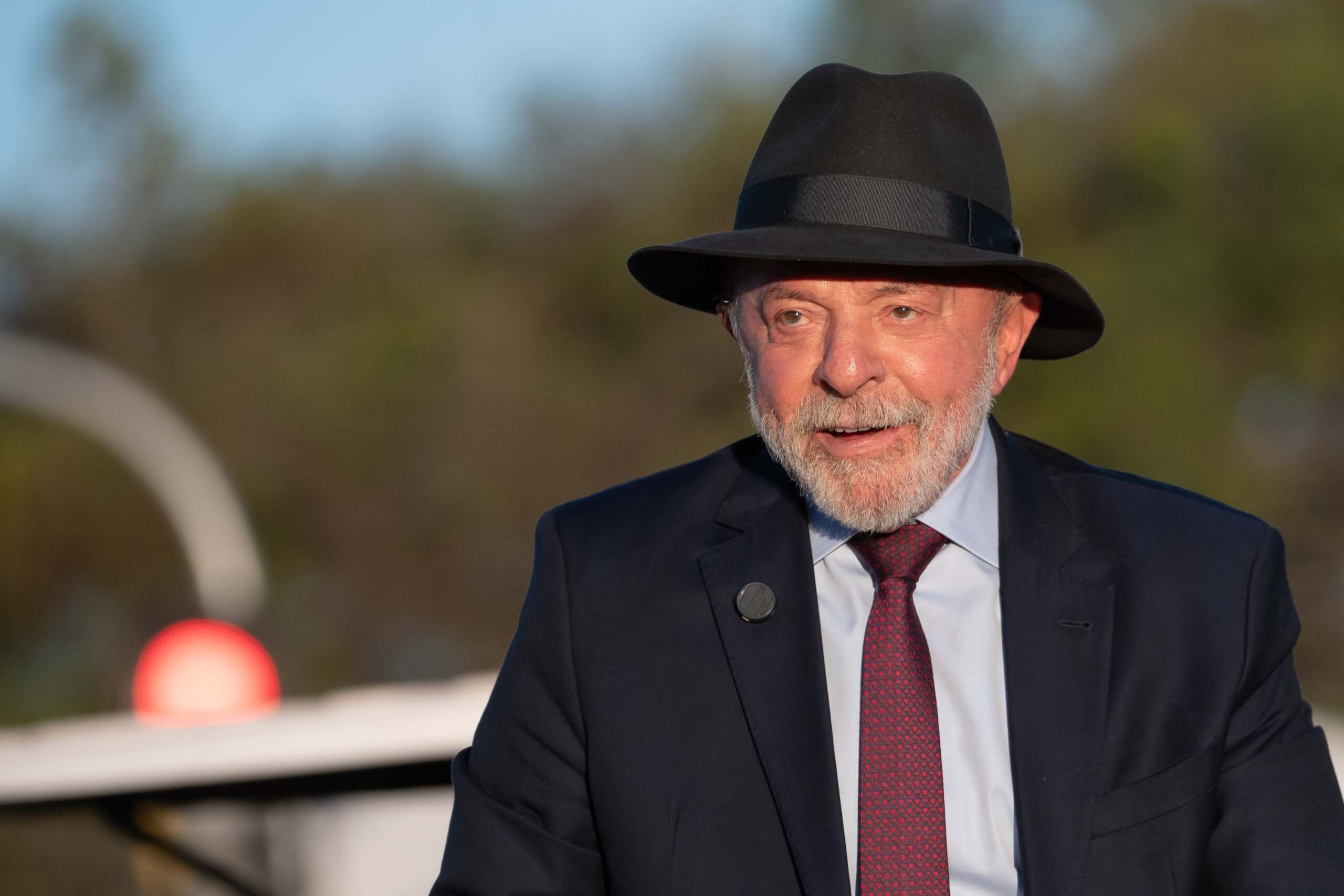 Lula brinca com jogo Brasil x Japão e agradece publicamente Ancelotti