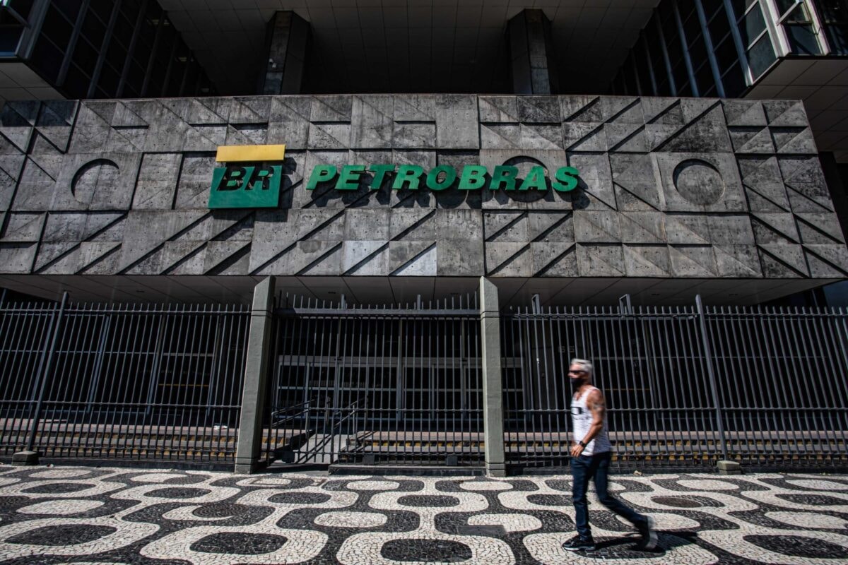 Justiça ordena que Petrobras continue vendendo combustível à Rede Sol