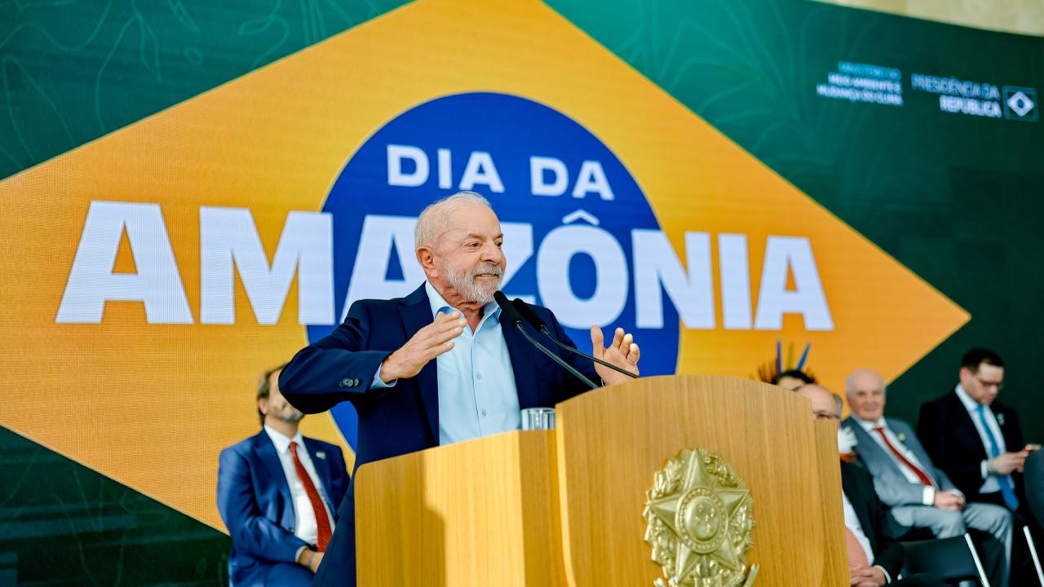 Presidenciáveis criticam reajuste no Bolsa Família anunciado por Lula
