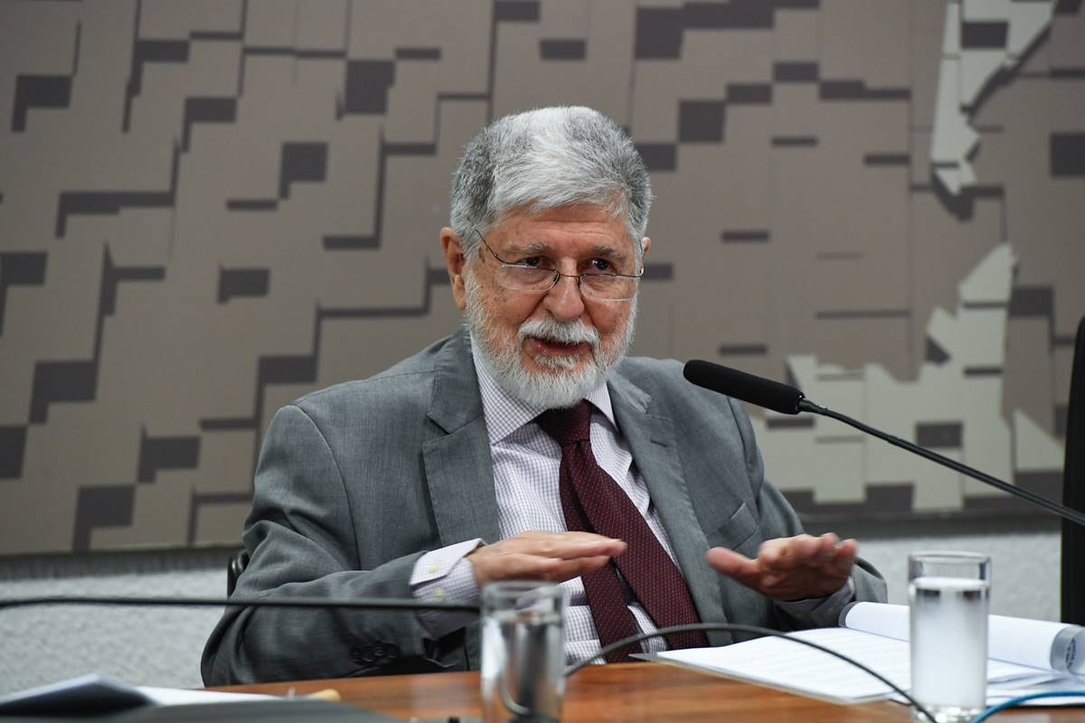 EUA agiu "bizarramente" na indicação de embaixador, diz Celso Amorim